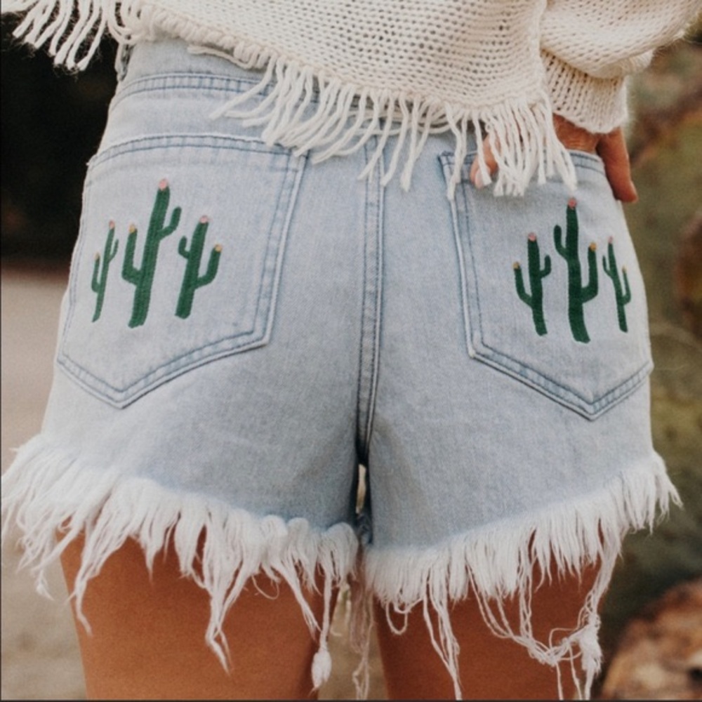 Show me your mumu Wyoming High Waist Cutoff Shorts 30